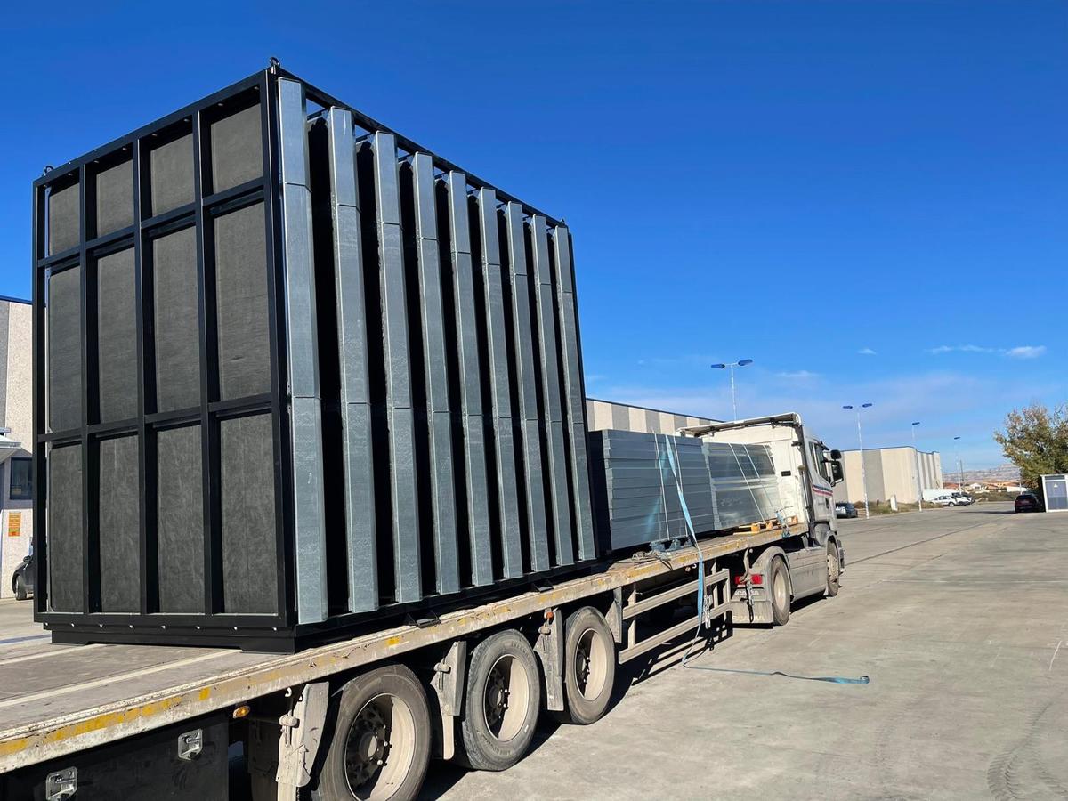 Módulo de almacén metálico prefabricado transportado en camión por Ingescam